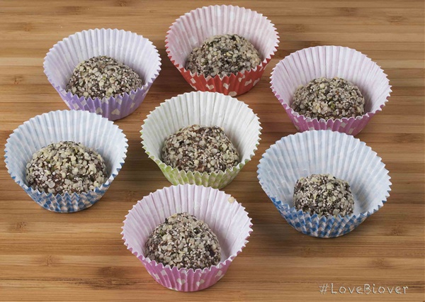 Biover Superfood Supertruffes (graines de lin, chia, baies, fèves de cacao, grènes de chanvre)